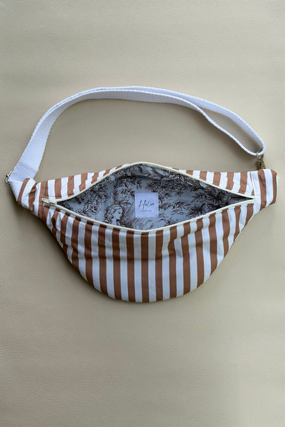 Sac banane "Escapade" - sac banane femme rayé marron, chic graphique et intérieur toile de Jouy