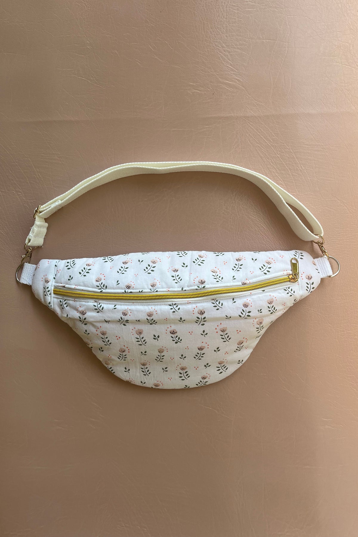 Pack "Éclosion" - Le trio irrésistible : Sac banane, Tote bag & Trousse de maquillage assortis