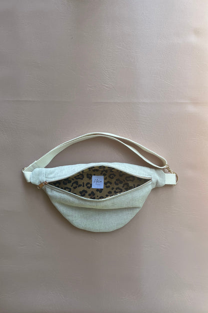 Sac banane "Dune" - sac banane femme crème texturé, chic minimaliste et touche léopard